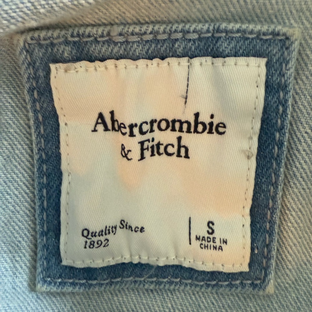 Abercrombie & Fitch Blue and White Denim Jacket - Picture 2 of 3